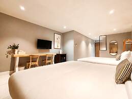 AB House