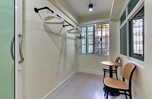 AB House