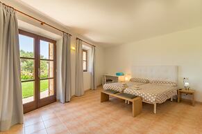 Tranquil Villa in Sant Joan