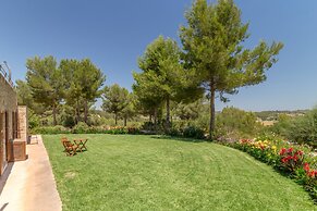 Tranquil Villa in Sant Joan