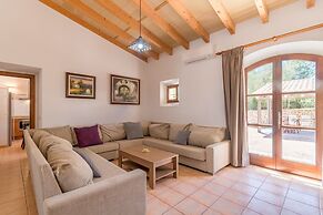 Tranquil Villa in Sant Joan