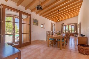Tranquil Villa in Sant Joan
