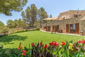 Tranquil Villa in Sant Joan