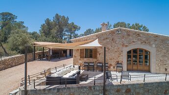 Tranquil Villa in Sant Joan