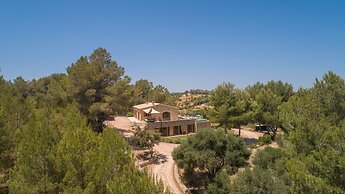 Tranquil Villa in Sant Joan