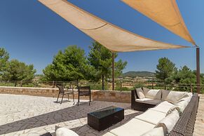 Tranquil Villa in Sant Joan