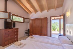 Tranquil Villa in Sant Joan