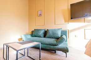 4BR Apt for 10P Walk to Westbahnhof