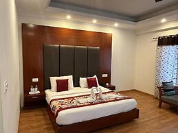 Azure Chandertal Regency Hotel And Spa