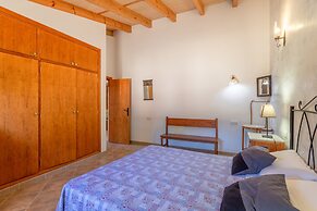 Country House Near Algaida Beach