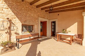 Country House Near Algaida Beach