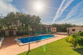 Country House Near Algaida Beach