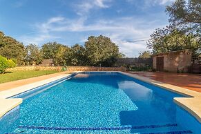 Country House Near Algaida Beach