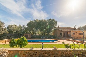 Country House Near Algaida Beach
