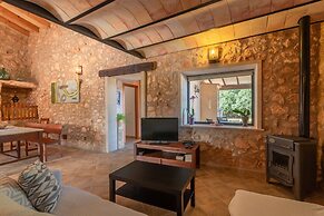 Country House Near Algaida Beach