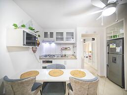 Central 1BR APT - 1 Minute Walking From Rumba