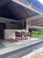 Uns Hotel - Bali