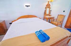 Uns Hotel - Bali