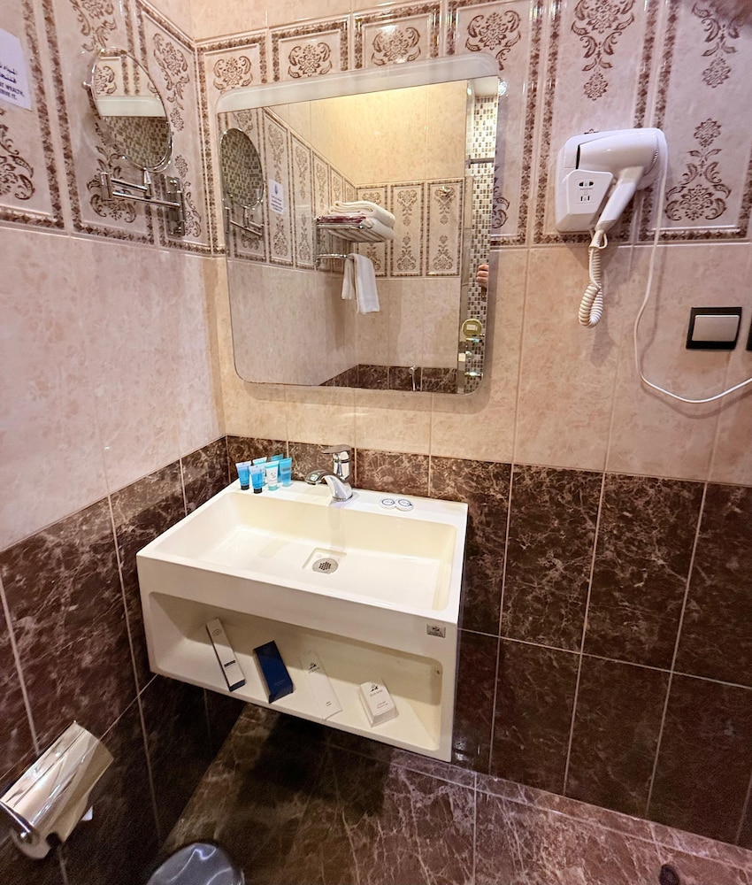 Alfursan Almotahida Hotel