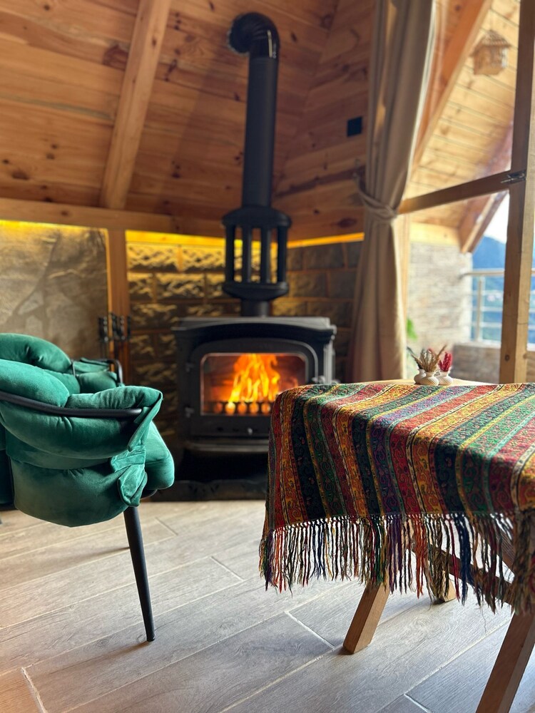 Bardi Suit Bungalov