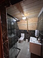 Bardi Suit Bungalov