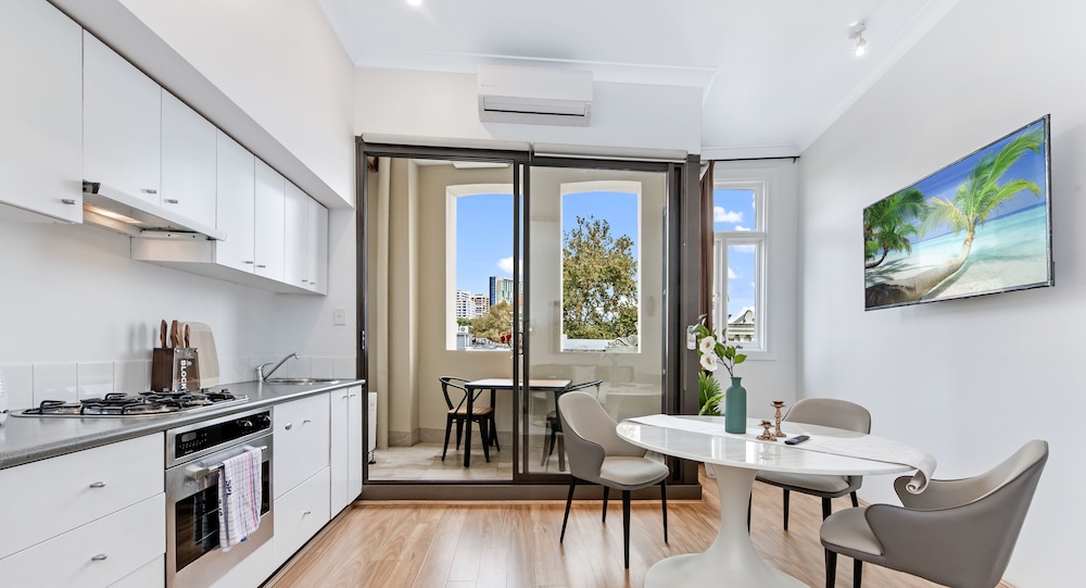 Kozyguru | Chippendale | Kozy Clean 1Bed Apt