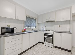 Kozyguru| Cozy Granny Flat In Fairfield
