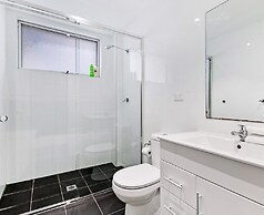 Kozyguru | Harris Park | Charming 1R Two-Story Apt