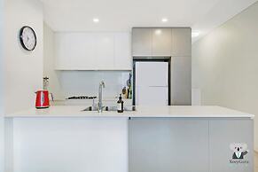 Kozyguru | Mascot | 2Bed 2Bath-Free Double-Parking