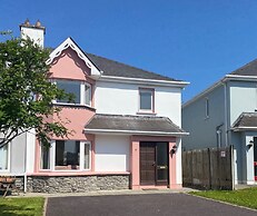 Convenient Spacious 3 Bedroom Home in Kenmare Town