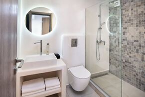 Santorinn Suites