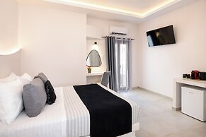Santorinn Suites