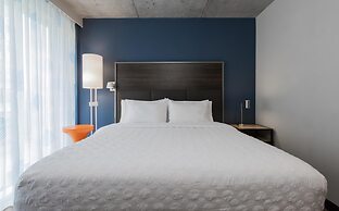 Tru by Hilton Montreal centre-ville
