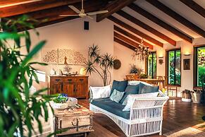 Sensom Boutique Bed and Breakfast