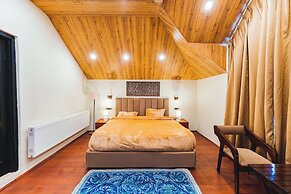 Chinar Wood Cottage