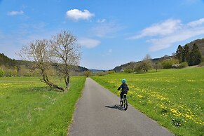 Landhotel Der Distelhof mit Scheunencafé