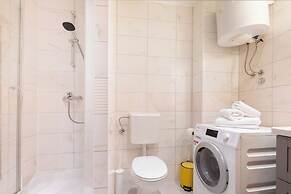 Bis Studio Apartment 4
