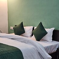 Hotel Mahadev
