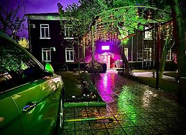 Armon Apart Hotel