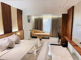 Royal Plaza Inn by RAK Rooms