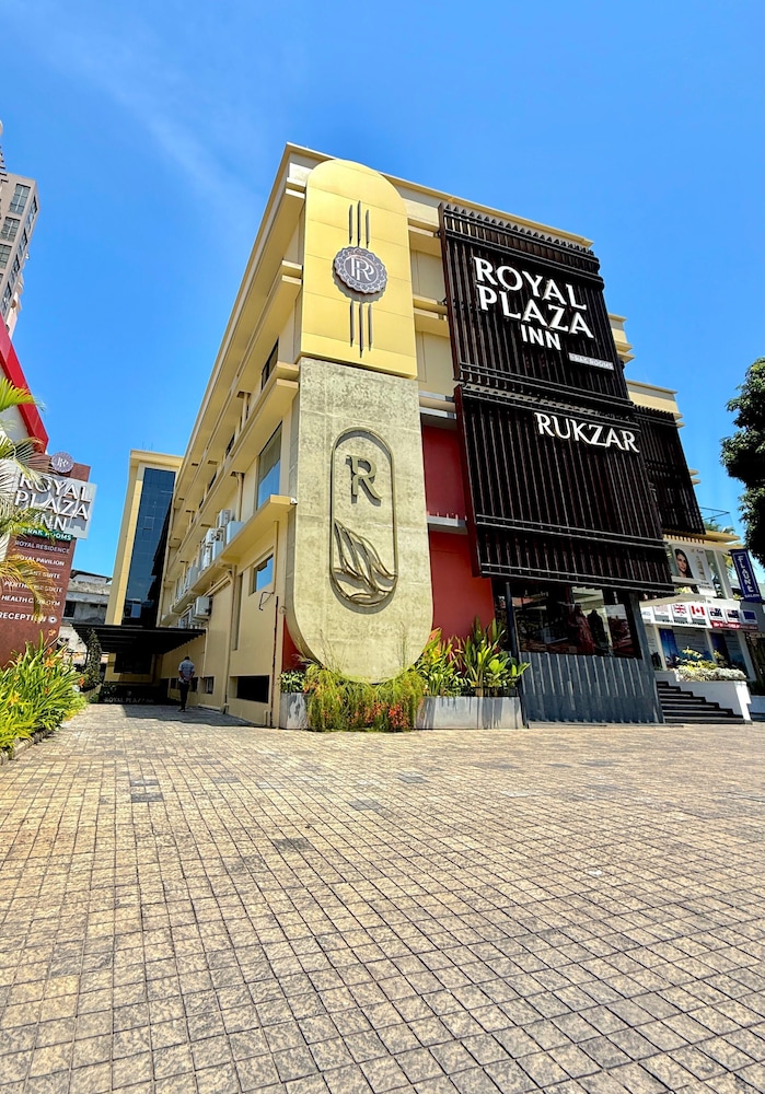 Royal Plaza Inn by RAK Rooms