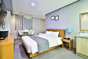 Noah hotel