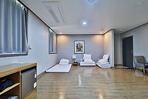Noah hotel