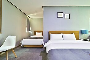 Noah hotel