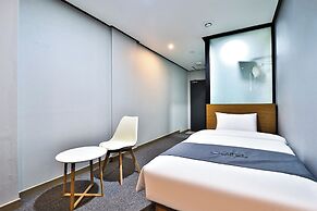 Noah hotel