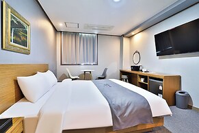 Noah hotel