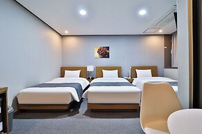 Noah hotel