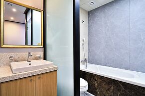 Noah hotel