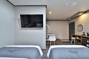 Noah hotel