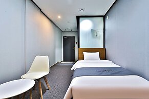 Noah hotel